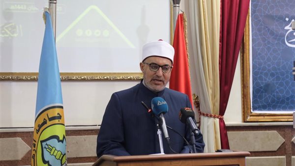 الدكتور نظير عياد