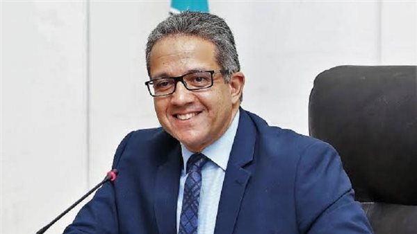 خالد العناني 