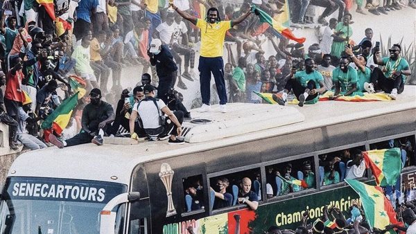 الجماهير السنغالية