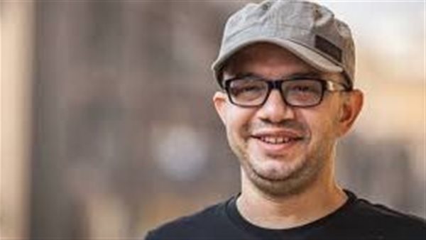 الكاتب عمر طاهر 