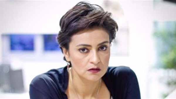 الناقدة علا الشافعي