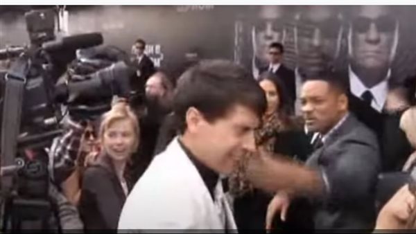 الفنان لويل سميث