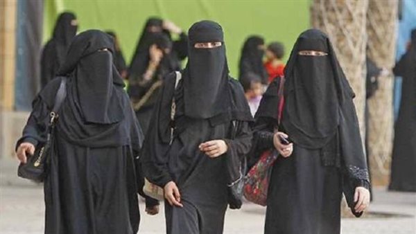 حكم ارتداء النقاب