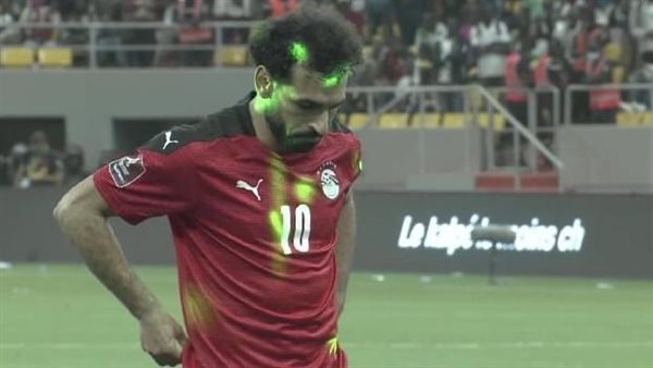 محمد صلاح أثناء تسديد