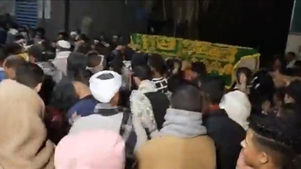 أثناء تشييع الجثمان