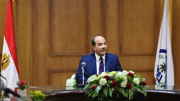 رئيس جامعة العريش