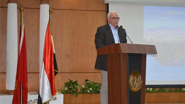 محافظ بورسعيد يتابع