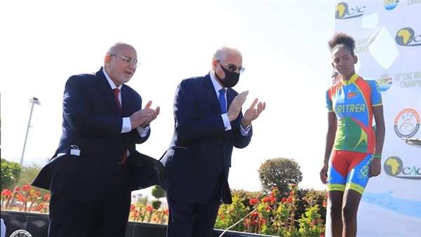 الدكتور وجية عزام