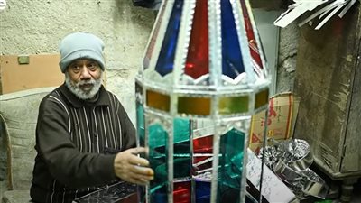  حكاية عم محمد مع صناعة الفانوس الصفيح ببركة الفيل | فيتشر 