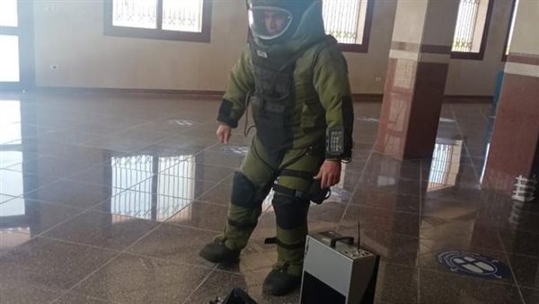 تجربة طوارئ بمطار