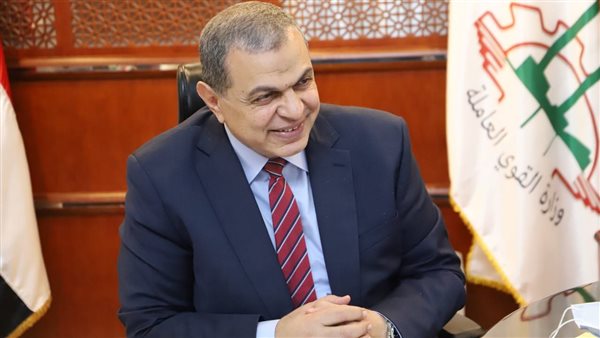 وزير القوى العاملة