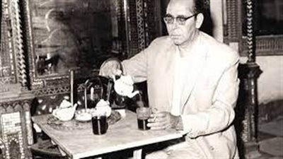 في ذكرى وفاته.. أبرز محطات في حياة الشاعر عبد الرحمن الخميسي