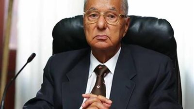 أزمة الفكر الإسلامي.. كيف وصف محمود حمدي زقزوق غزو العولمة في كتابه؟