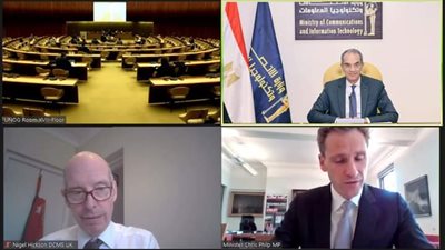 وزير الاتصالات: يتم حاليا إعداد تقرير التنمية الرقمية لمصر 2021