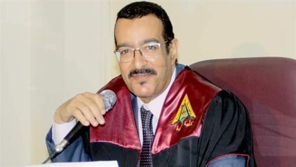 عميد تربية حلوان