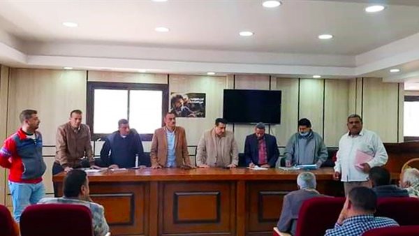 جانب من المزاد العلني