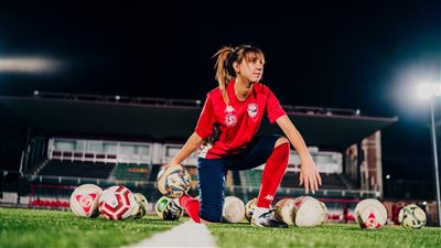 استدعاء ثم استبعاد.. أزمة في معسكر منتخب الكرة النسائية بسبب حارسة محترفة بـ إيطاليا 