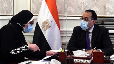 الحكومة تدرس ‏تيسير جميع الإجراءات اللازمة لإقامة استثمارات صناعية