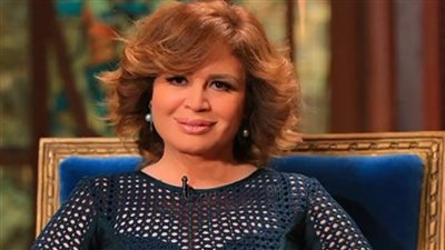 منة عرفة عن انتقادات إلهام شاهين للسينما النظيفة: احتفظي برأيك لنفسك.. مش لازم كلنا نتباس ونتحضن