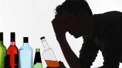 دراسة: استهلاك القليل من الكحوليات يضر بصحة القلب