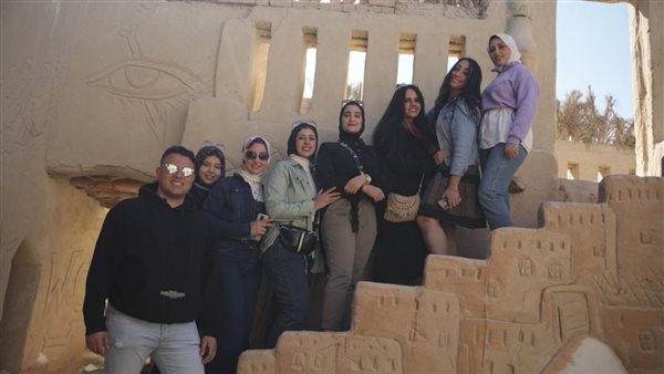 طلاب الأهرام الكندية