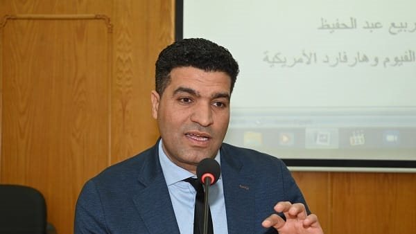 الدكتور محمود عبد