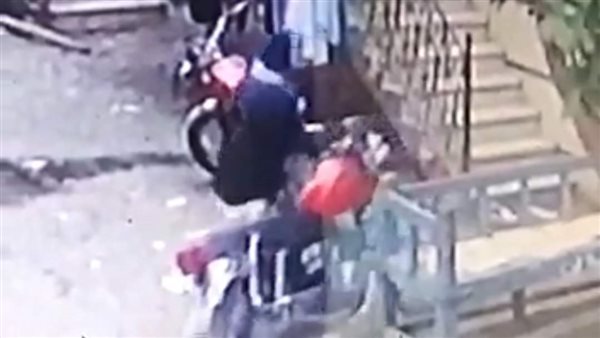 أثناء سرقة الموتوسيكل