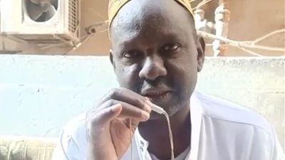 بث مباشر | حارس عقار يعثر على طفلة تركتها والدتها أمام باب عمارة في المهندسين