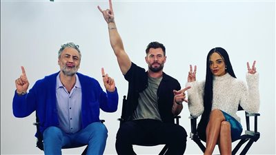 يوم ملئ بالمرح والسخافة.. كريس هيمسورث يروج لـ فيلم Thor Love And Thunder