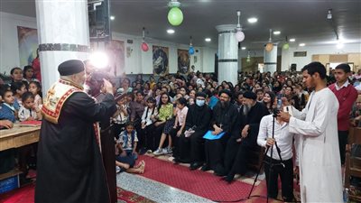 12 صورة ترصد الاحتفال باليوبيل الفضي لرسامة كهنة كنيسة الملاك ميخائيل في الأقصر