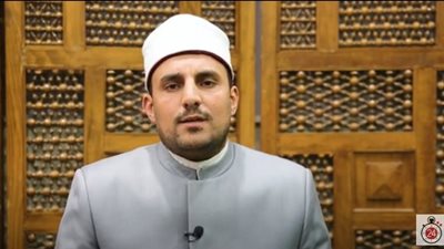 عضو مركز الأهرام العالمي للفتوى الإلكترونية يكشف حكم صلاة التراويح ووقت بدئها | فيديو