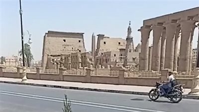 تزامنًا مع الموجة الحارة.. الحرارة بالأقصر والغردقة تتخطى 40 درجة |بث مباشر 