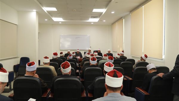 موسعًا بمديري عموم