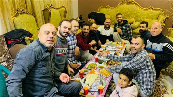 المعلم المتوفى وأقاربه