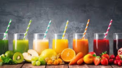 من بينها الشاي الأخضر.. 5 مشروبات تخفض الكولسترول في الدم