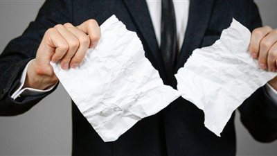 للشهر الخامس على التوالي.. التخطيط: الشركات تخفض أعداد الموظفين خلال مارس 2022