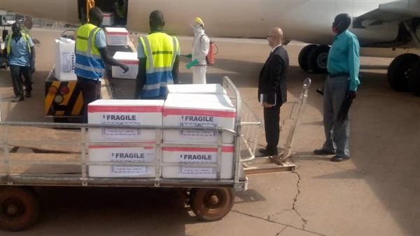 إرسال جرعة لقاحات