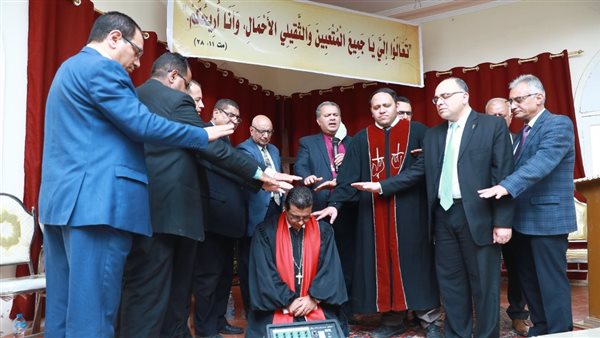 رسامة وتنصيب قس للكنيسة