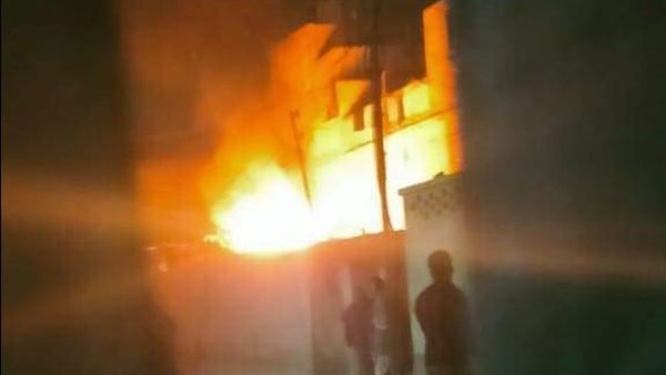 اشتعال النيران فى