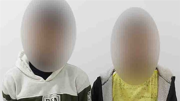 المتهمين بتزوير اختام