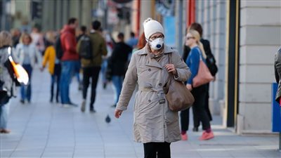 إسبانيا تلغي ارتداء الكمامات نهاية أبريل بعد انخفاض إصابات فيروس كورونا