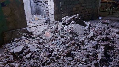 جهات التحقيق تنتقل لمعاينة عقار البحر الأعظم المنهار