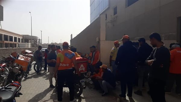 عمال الدليفري التابعين