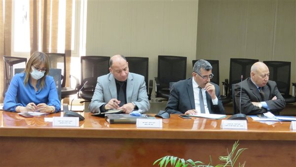 لقاء رجال الأعمال