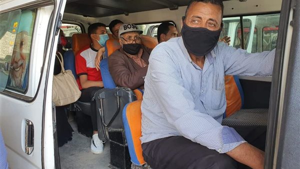 ارتداء الكمامة بالمواصلات