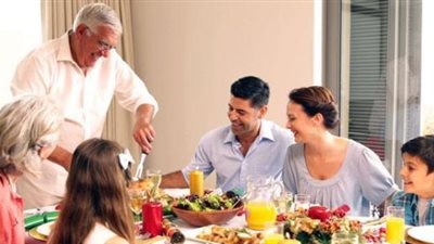 أهم قواعد الإتيكيت في عزومات رمضان.. تعرف عليها 