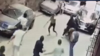 ضبط عاملين دليفري بتهمة التعدي على حارس جراج بالإسكندرية