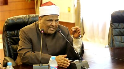 وكيل الأزهر السابق يطالب بتخفيف مهور الزواج: أي فخر في حمل جهاز العروس على أسطول سيارات