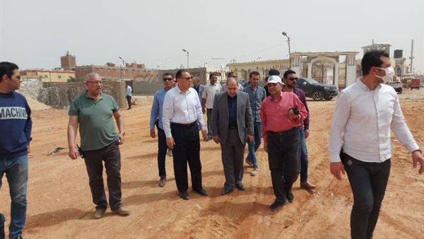 محافظ الشرقية يقود