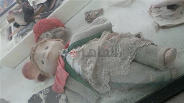 عروسة لأحد التلاميذ